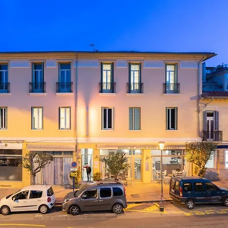 Hotel Hotel De Belgique A Menton 2*
