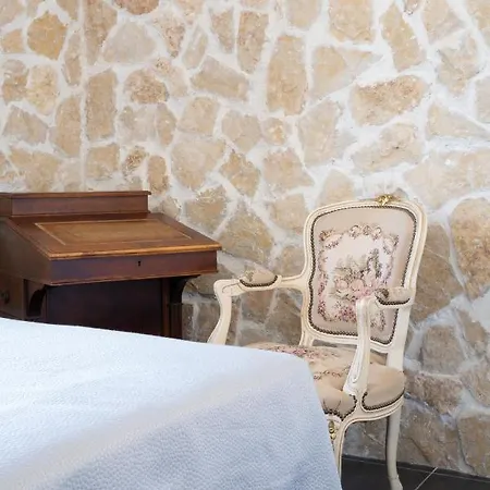 De Belgique A Готель