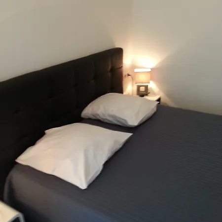 Готель De Belgique A