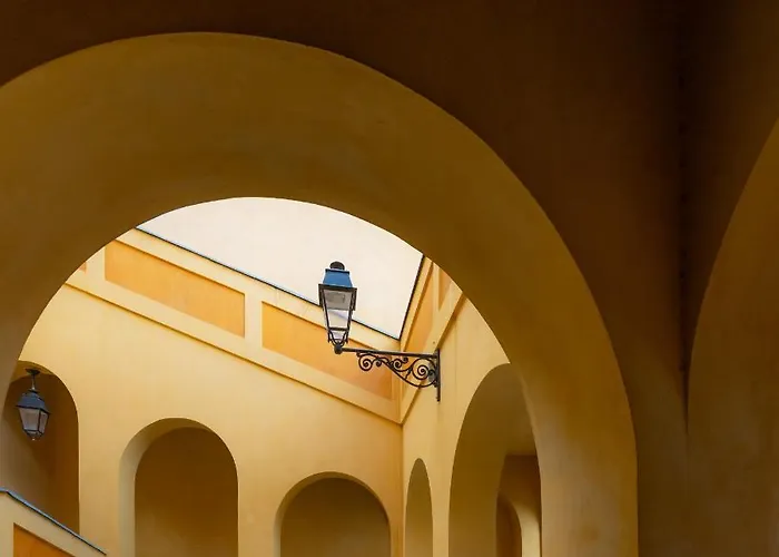 ホテル De Belgique A マントン