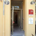 Hotel Hotel De Belgique A Menton 2*