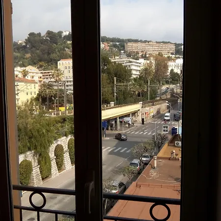 De Belgique A 2* Menton