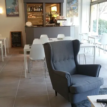 De Belgique A Hotel 2*