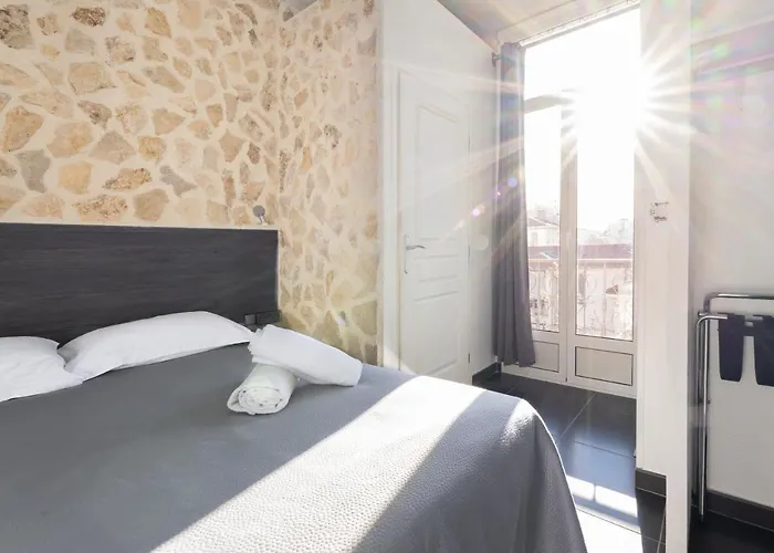 Hotel De Belgique A Menton Hotel