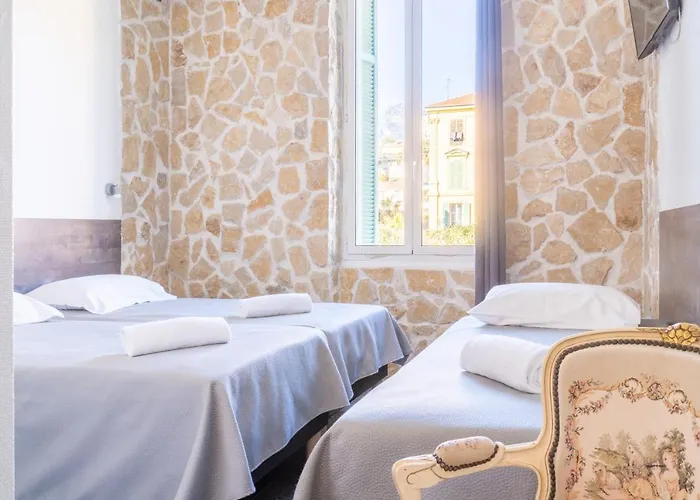 Hotel De Belgique A Menton 2*