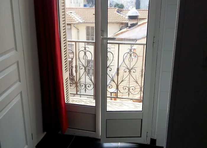 Hotel De Belgique A Menton Hotel Menton