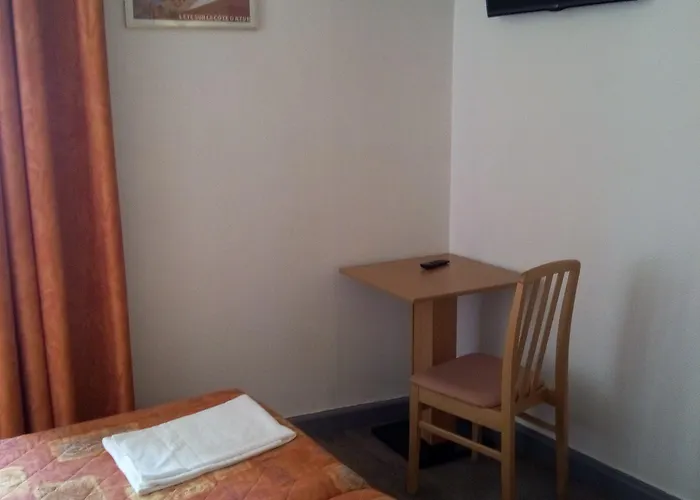 Готель De Belgique A