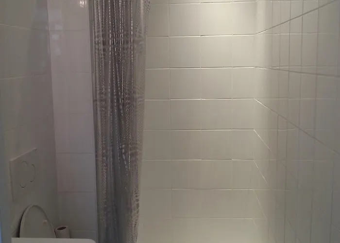 Hotel De Belgique A Menton 2*